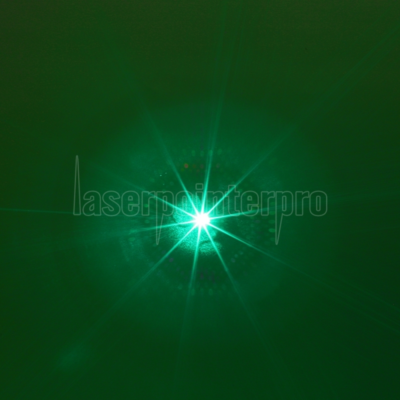 Kits de pointeur laser vert de puissance élevée brûlante de 50000mw 520nm  GT - 990 - FR - Laserpointerpro