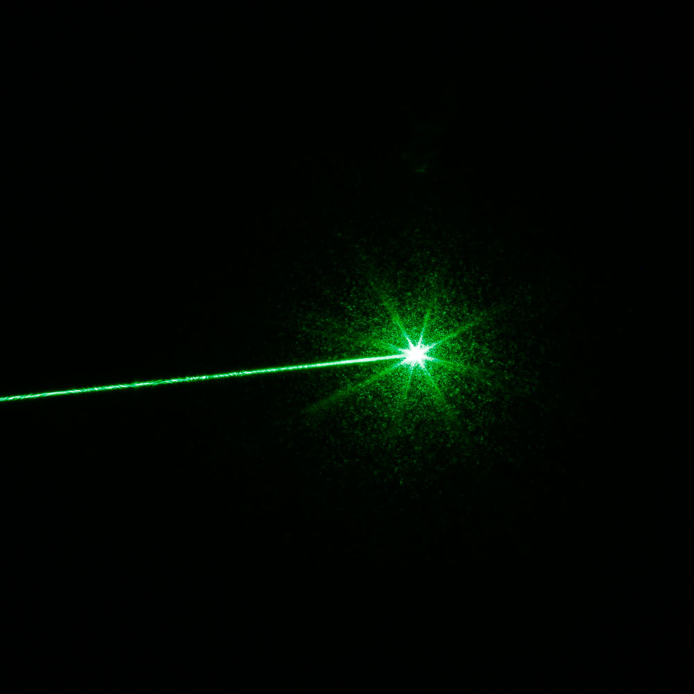Kit stylo pointeur laser en aluminium à point unique avec faisceau vert, 500 mW - 532 nm, avec pile et chargeur, argent